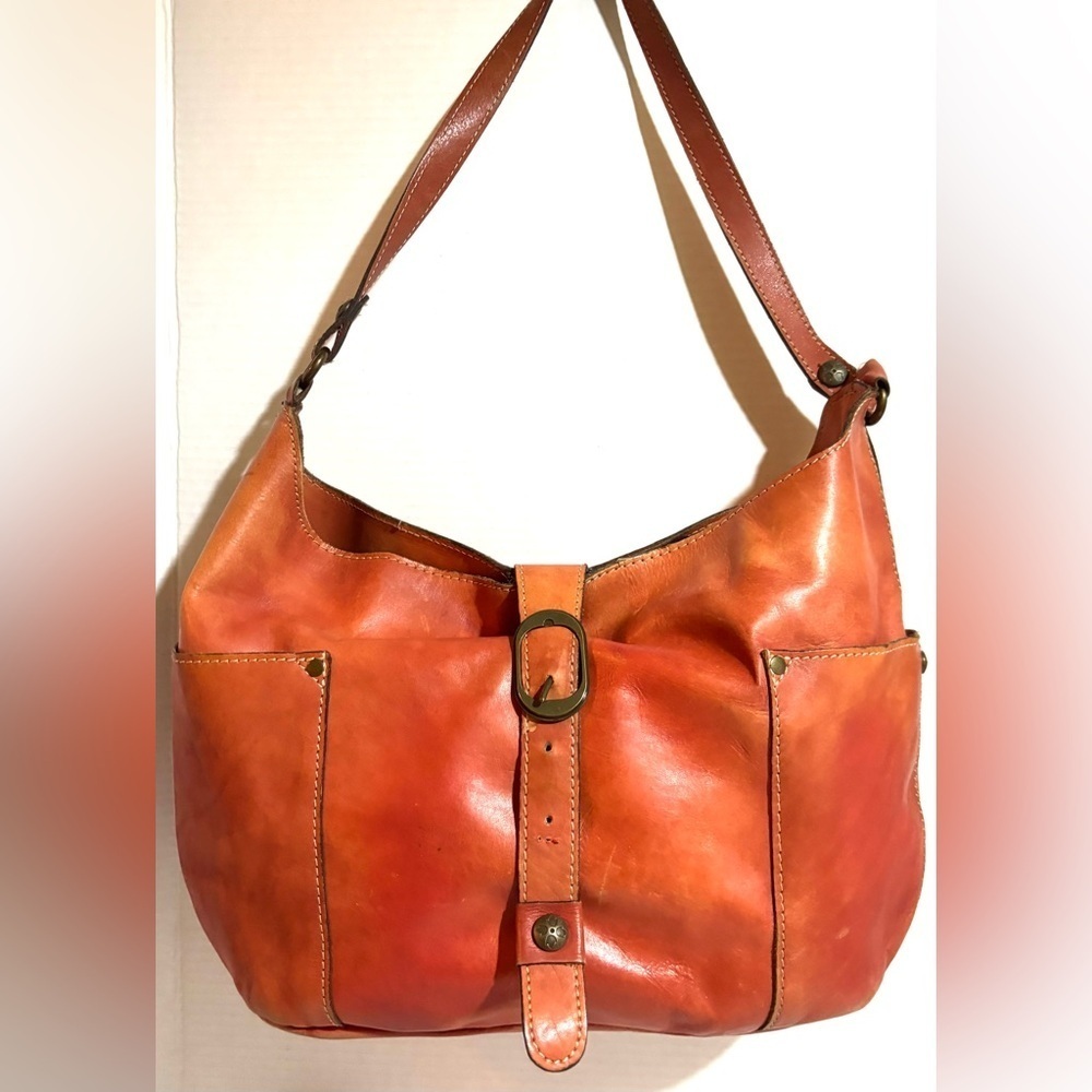 Patricia Nash Elegant Orange Leather Shoulder Bag